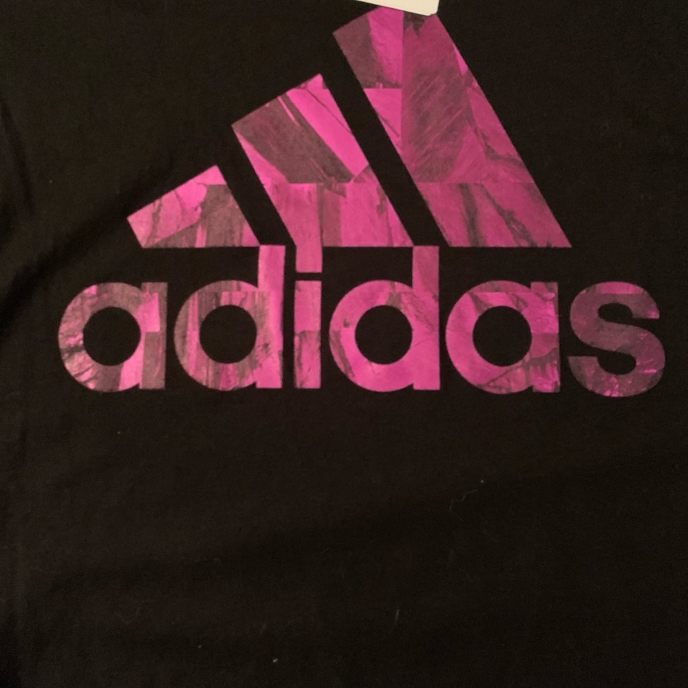 NWT adidas women’s tee size medium